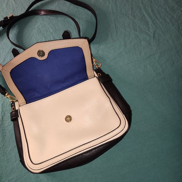 Reed Purse Crossbody bag Cream and Black comfortable casual classic - Picture 8 of 16